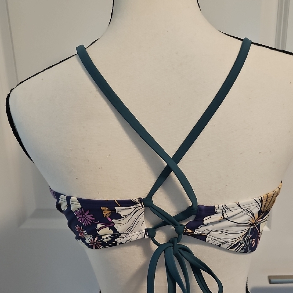 Cupshe Navy Floral Bikini with Gold and White Accents - Picture 7 of 12